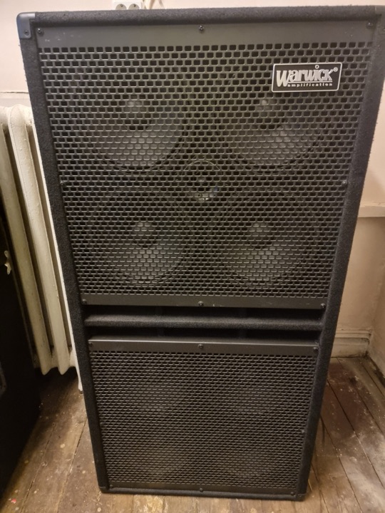 Warwick Bashögtalare 812 800W demo ex.