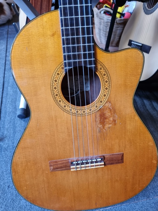 Yairi CY127, Thin line med elektronik,beg från 1992